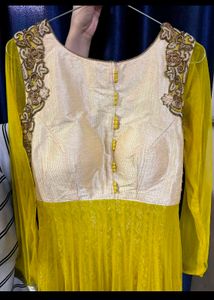 Beautiful Pear Yellow Gown 😍