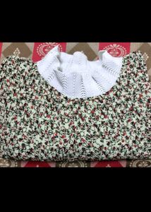Flower Print Top 🌹🌹