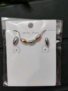 Jewelry Set: Necklace &amp; Earrings