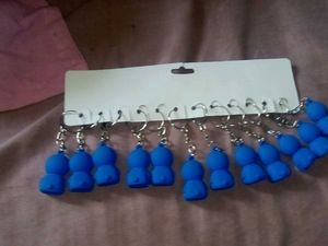 Excellent Brand New pack Of 12 Keychains