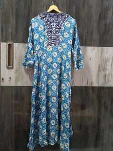 Long Assymetrical Length Slit Kurti