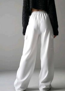 Combo Black Cargo And White Parachute