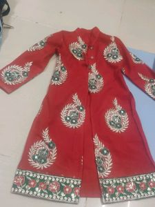 Red Kurti