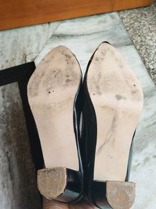 Black Patent Leather Pointed Heels