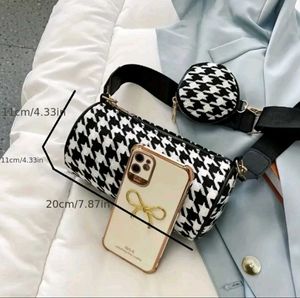 Houndstooth Barrel Bag