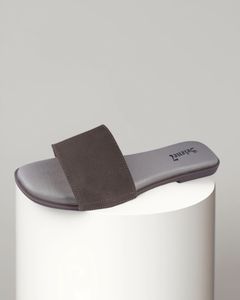 Flats With multi-styling Straps