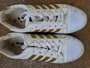 SPARX WHITE SNEAKERS