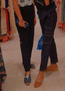 Trendy Cargo Women Jean&#39;s 🖤