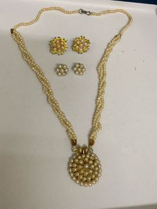 Pearl Set With Freebie