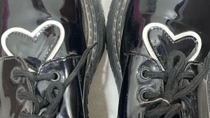 Black Patent Heart-Detail Platform Shoes