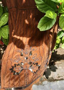 VELEVET HANDEMBROIDERY RUSTY BROEN DUNGREE