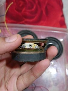 Small Speakers All Working 6 Pieces