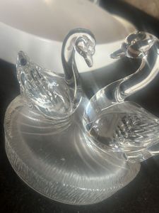 Pair of 🦢 Swans in Crystal