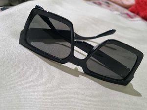 Stylish Black Geometric Sunglasses Women