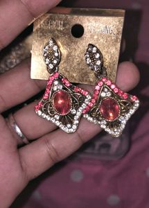 8 Sets Of Branded Earrings