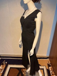 Elegant Black Maxi Dress