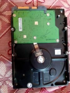 Well Condition Hard Disk With Sata Cable