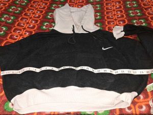 Nike Two-Tone Cropped Hoodie