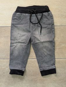Sleeveless T-Shirt &amp; Jeans Set