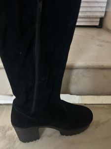 Black Heeled Boots