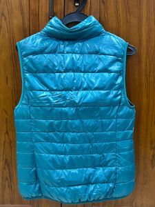 Uniqlo Teal Lightweight Puffer Vest