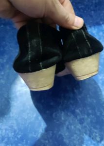 Kids Girls Black Bellies 10 11 Year