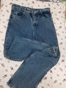 High Waisted Jeans
