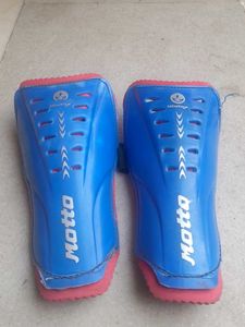 Wintex Motto Stylish Shin Guards