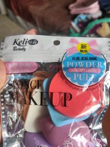 Pack Of 6 Piece Makeup Puffs And Sponges