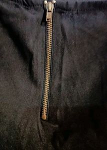 Elegant Black Top- Not Used Product 🖤💛 ✨