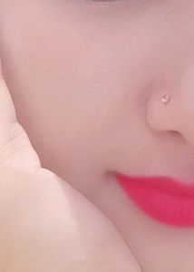 Gold Nose Pin