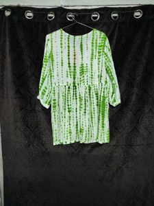 Hawt New With Tag Tie &amp; Dye Empire Top