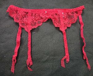 Red Lace 🖤Garter Belt