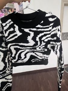 Forever 21 Black N White Cardigan Sweater Brandnew