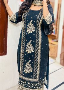 Premium Quality Pakistani Suit♠️
