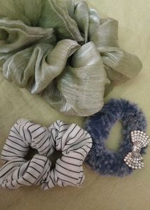 scrunchies 🦚