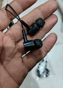 2pcs Earphone Combo Available Strong Design Bass