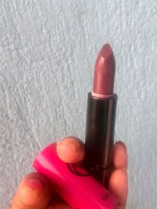 Oriflame Mini Matte Lipstick Shade Beauty Plum