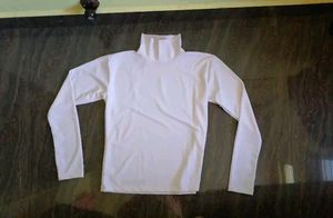 Women&#39;s High Neck Top With Thumb Hole