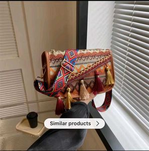 QUALITY VINTAGE BEAUTIFUL LOOKING 👀 SILING BAG