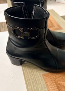 Chic Black Ankle Boots