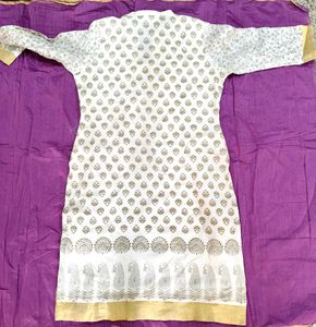 Elegant Printed Kurta with beautiful gold tinge