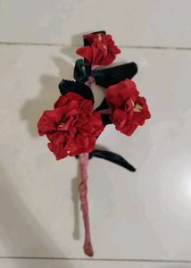 Velvet Rose Flower Leaves Showpiece