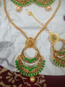 Green &amp; Gold Jewellery Set