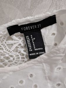 FOREVER 21 White Puff-sleeved Top