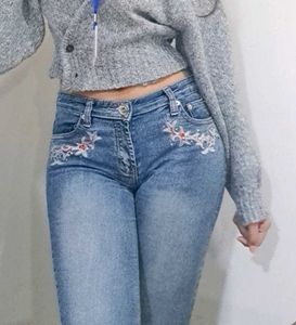 Cool Y2K Jean&#39;s With Butterfly Embroidered Pattern