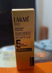 LAKME 9T05 SKIN PERFECT Sunscreen