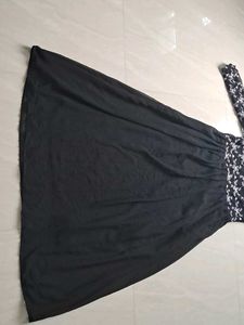 Black Gown(fixed Price)) ✨️