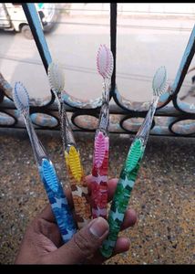 Cliff Transparent Toothbrush (Pack Of 2)