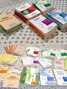 Neet & JEE Aakash Prep Big Set + Free Extra Books